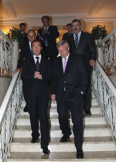 Dmitry Medvedev and Jean-Claude Juncker