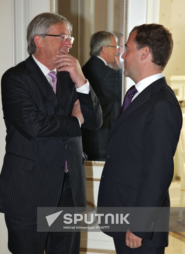 Dmitry Medvedev and Jean-Claude Juncker