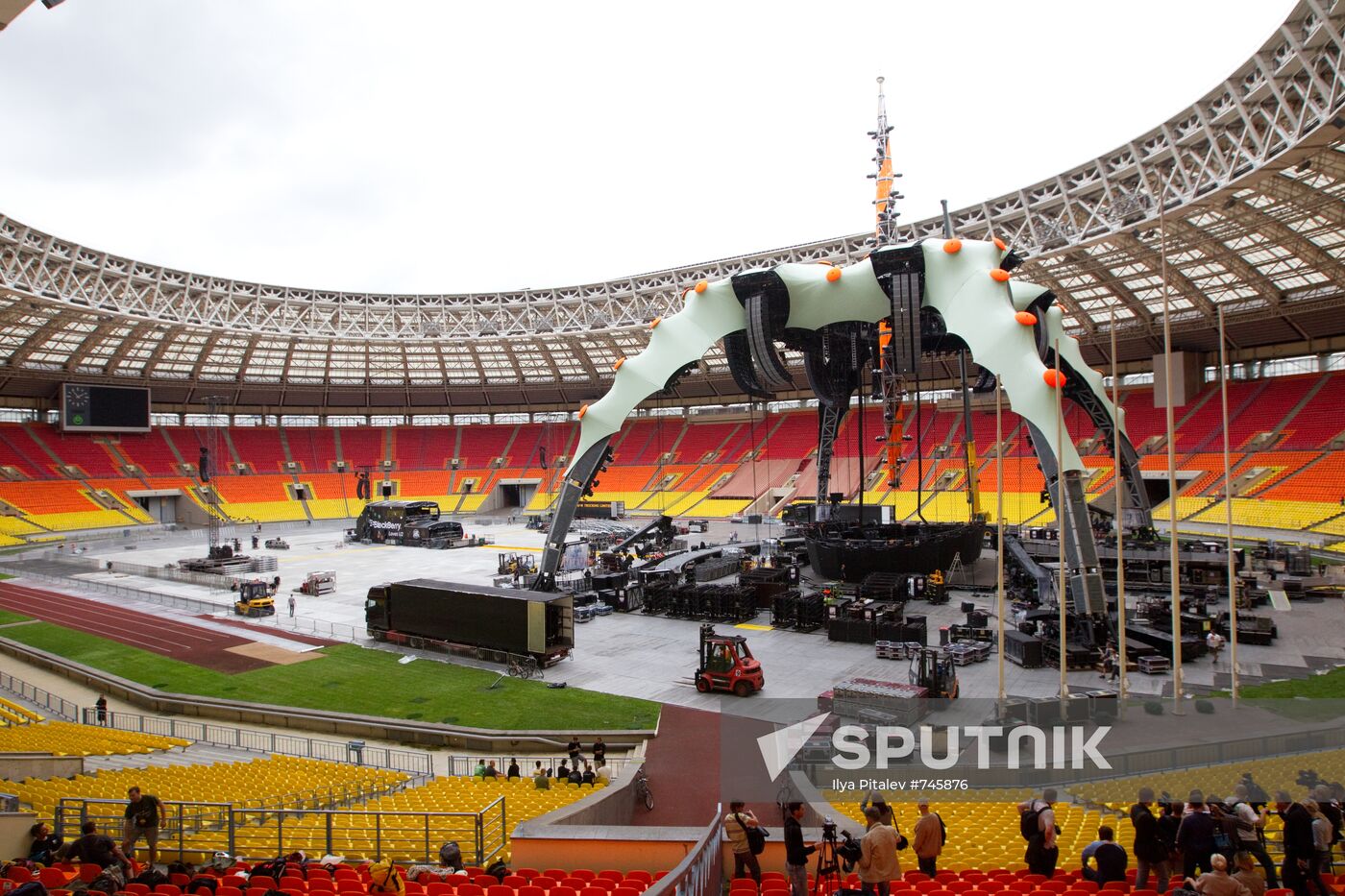 Installing scene for U2 concert