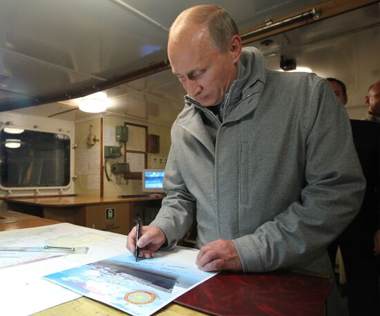 Vladimir Putin visiting Mikhail Stanitsyn large freezer trawler