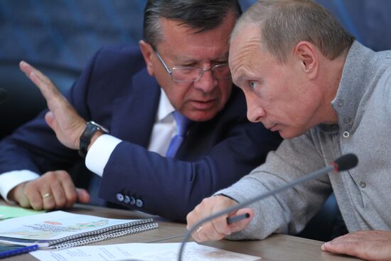 Vladimir Putin holds meeting in Petropavlovsk-Kamchatsky