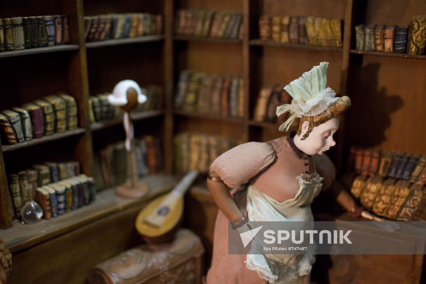 Doll character of animated-motion picture Gofmaniada