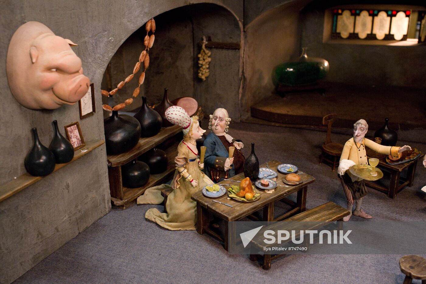 Doll characters of animated-motion picture Gofmaniada