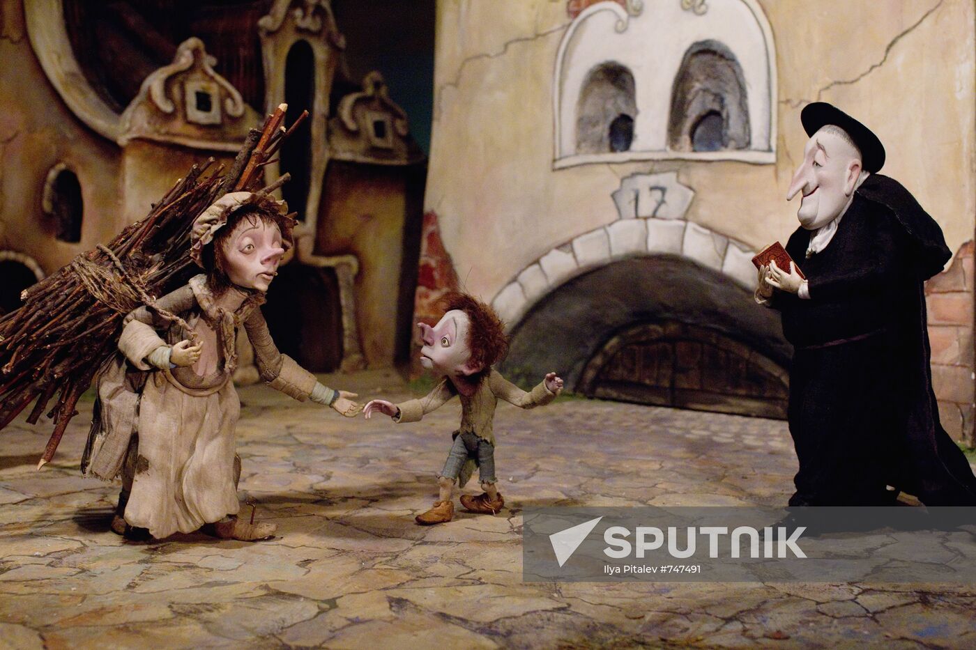 Doll characters of animated-motion picture Gofmaniada