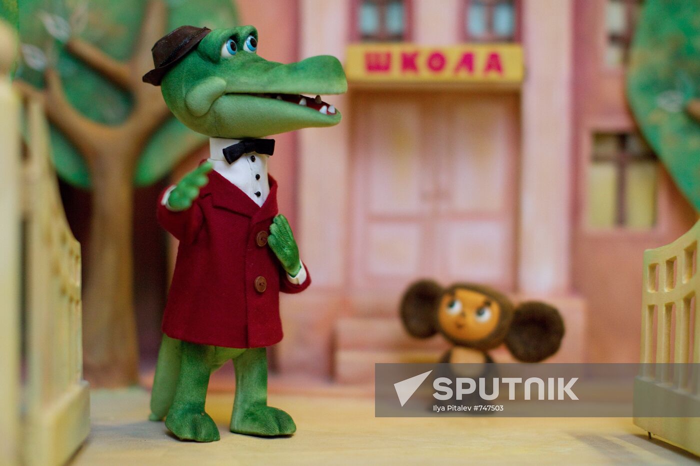 Krokodil Gena and Cheburashka