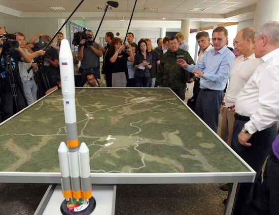 Vladimir Putin visits Vostochny Space Centre