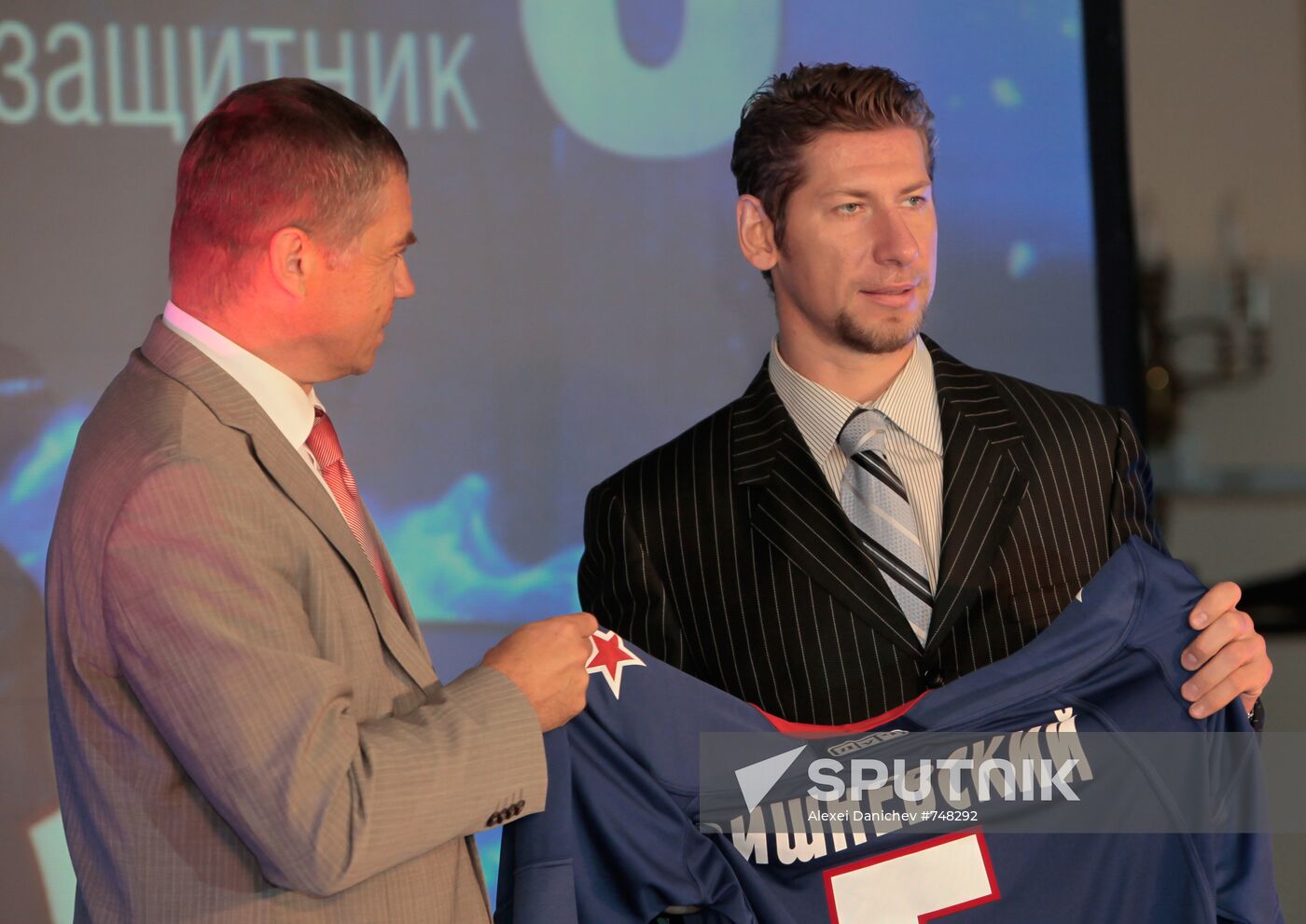 Presentation of ice hockey club SKA, season 2010-2011