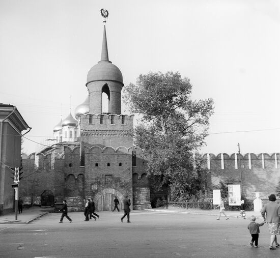 Odoyevskiye Gates tower