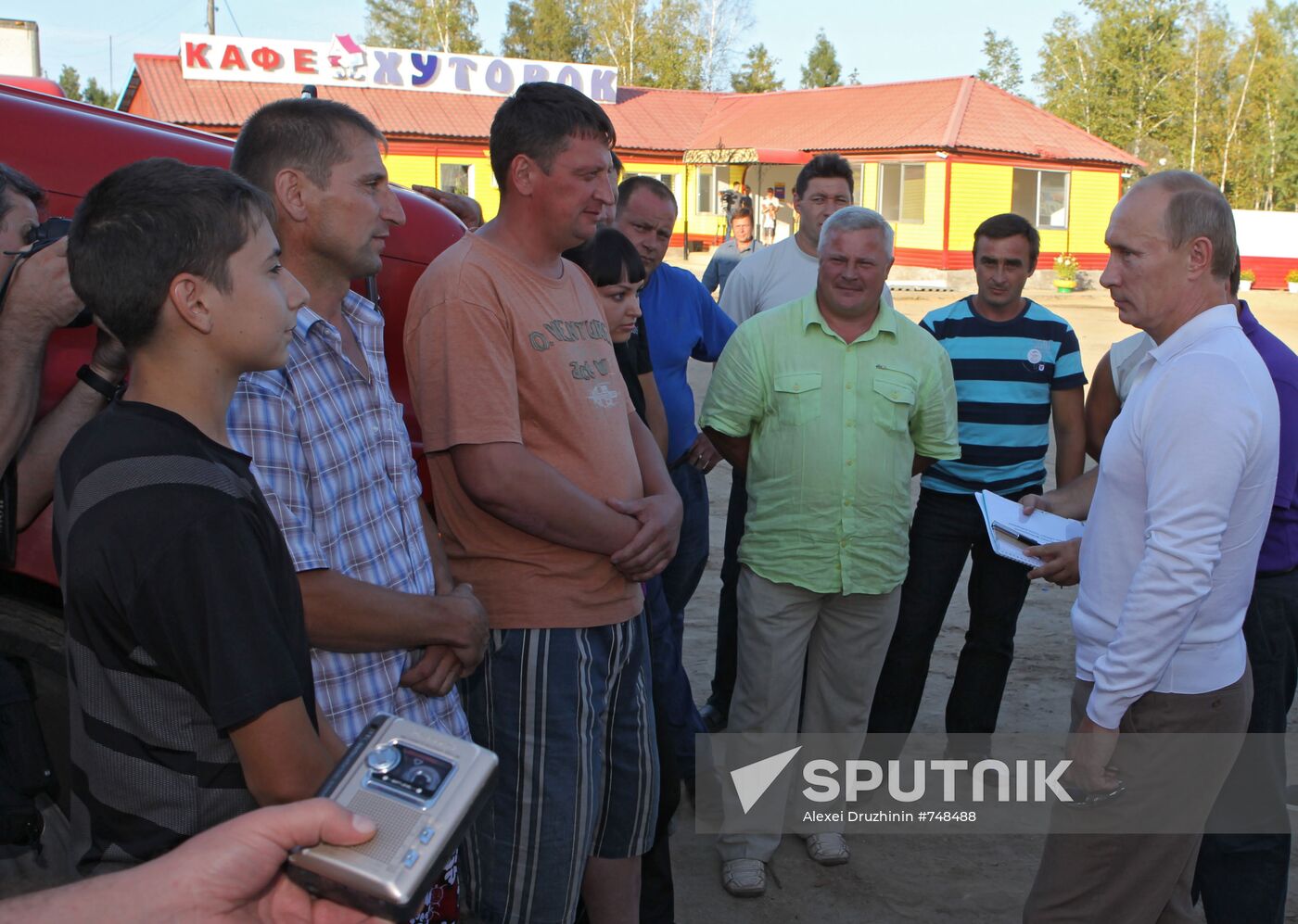 Vladimir Putin associates with long distance truckers