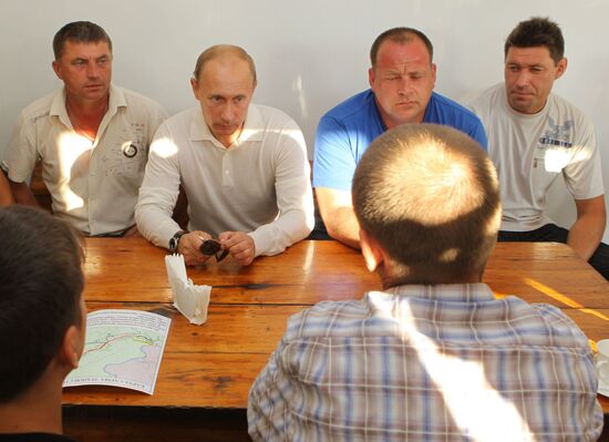 Vladimir Putin associates with long distance truckers