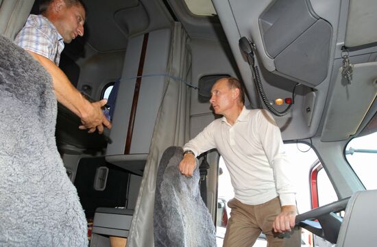 Vladimir Putin associates with long distance trucker