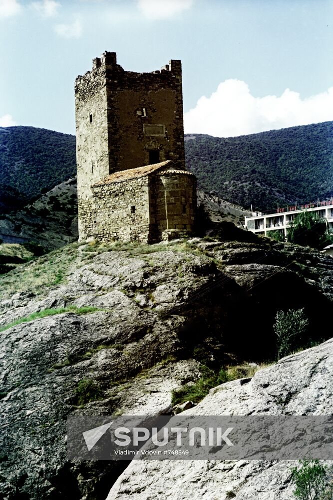 Twelve Apostles Church and Port Tower
