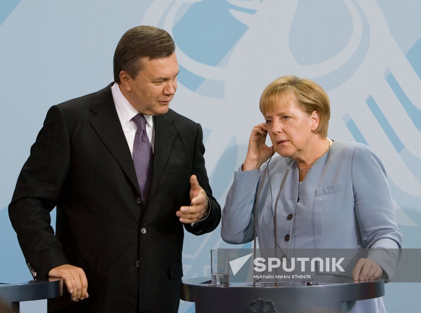 Viktor Yanukovich and Angela Merkel meet in Berlin