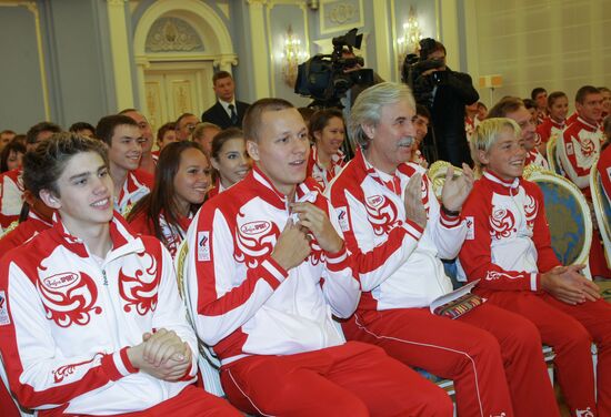 Dmitry Medvedev meets with participants of Youth Olympic Games