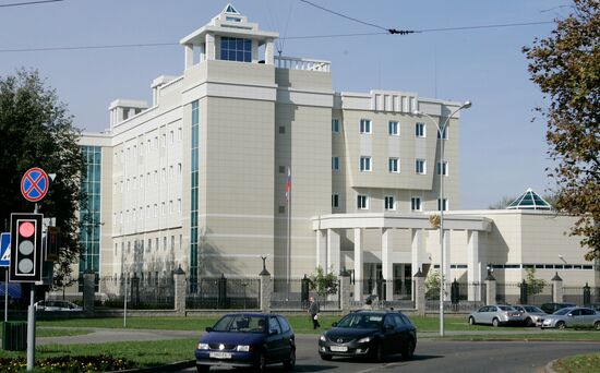 Russian Embassy attacked with Molotov cocktails, Minsk