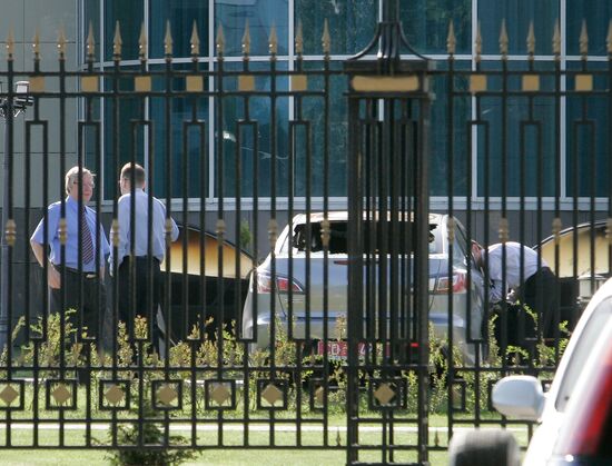 Russian Embassy attacked with Molotov cocktails, Minsk