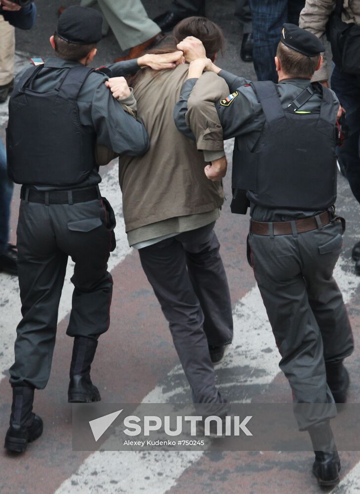 Participants of rally in support of article 31 of Constitution