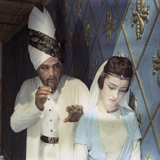 A still from "Alladin's Magic Lamp"