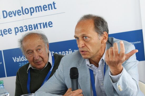 Richard Pipes and Lev Belousov