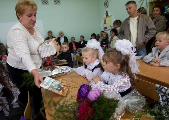 Alexandra Zarubina goes to school for the first time