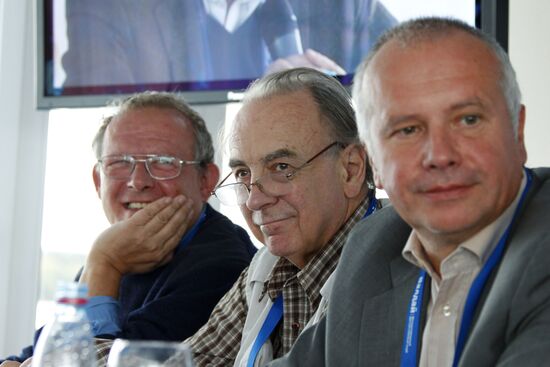 Adam Michnik, Geoffrey Hosking and Alexander Rahr