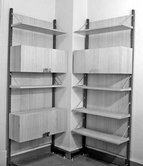 Wall shelf stands