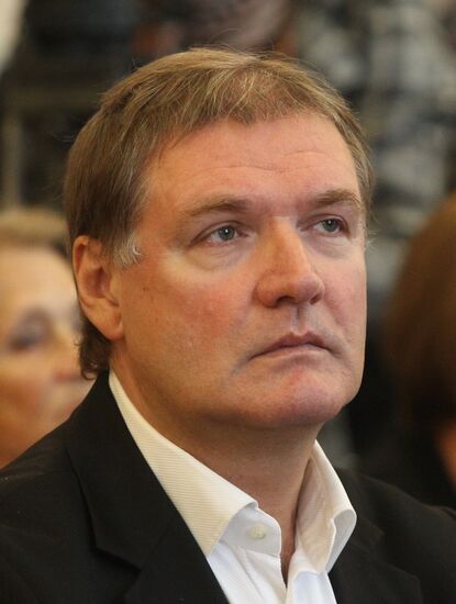 Vladimir Simonov