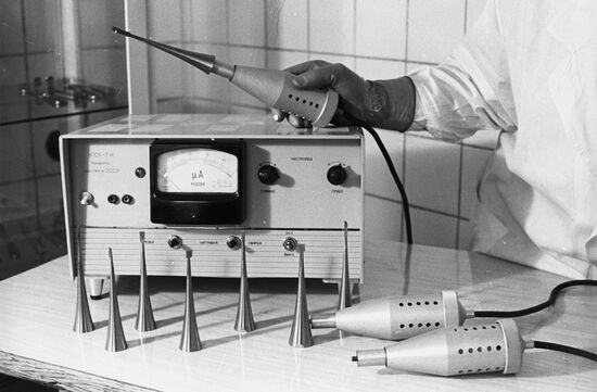 URSK-7N ultrasonic surgery unit