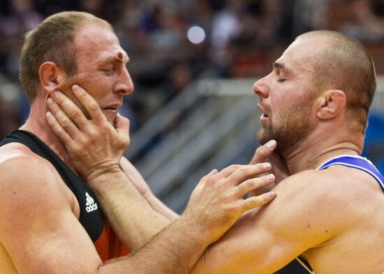 Greco-Roman wrestling. World championship-2010