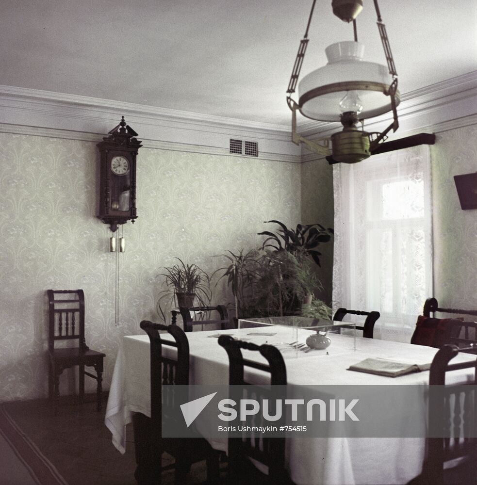 Living-room at Vladimir Lenin's house-museum, Kazan