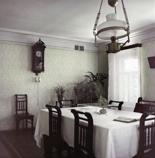 Living-room at Vladimir Lenin's house-museum, Kazan