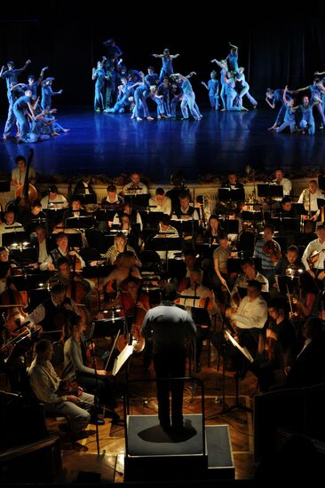 Performance of Russian national orchestra
