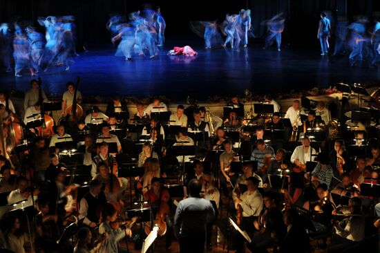Performance of Russian national orchestra
