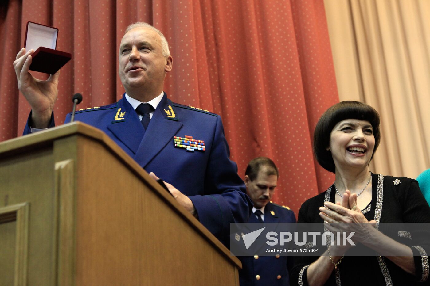 Alexander Bastrykin and Mirey Matthew
