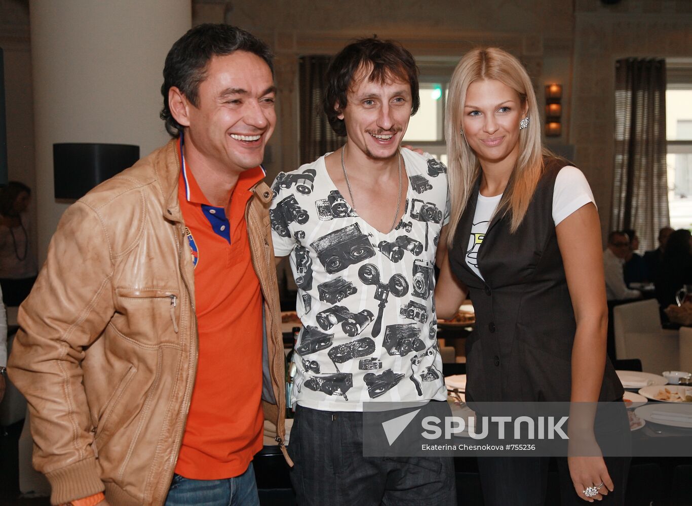 Vadim Galygin, his wife and Yevgeny Yerofeyev