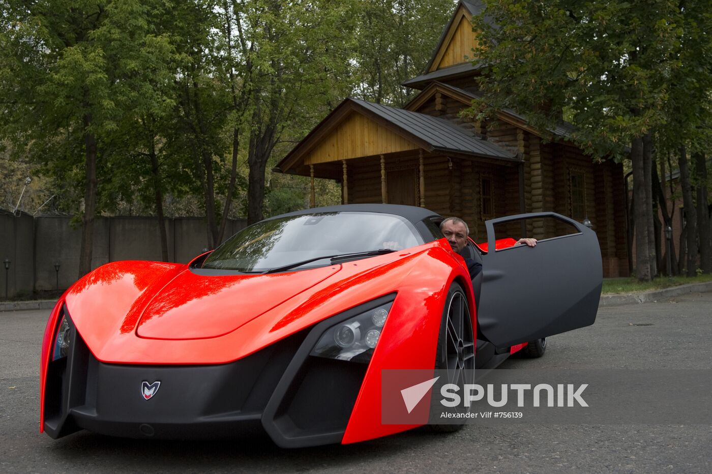 Marussia Motors plant opens in Moscow