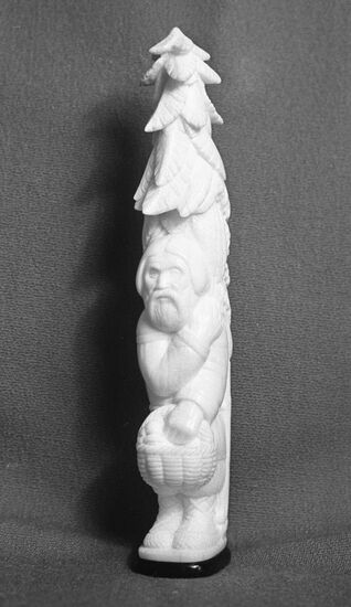 Statuette "In Rain"