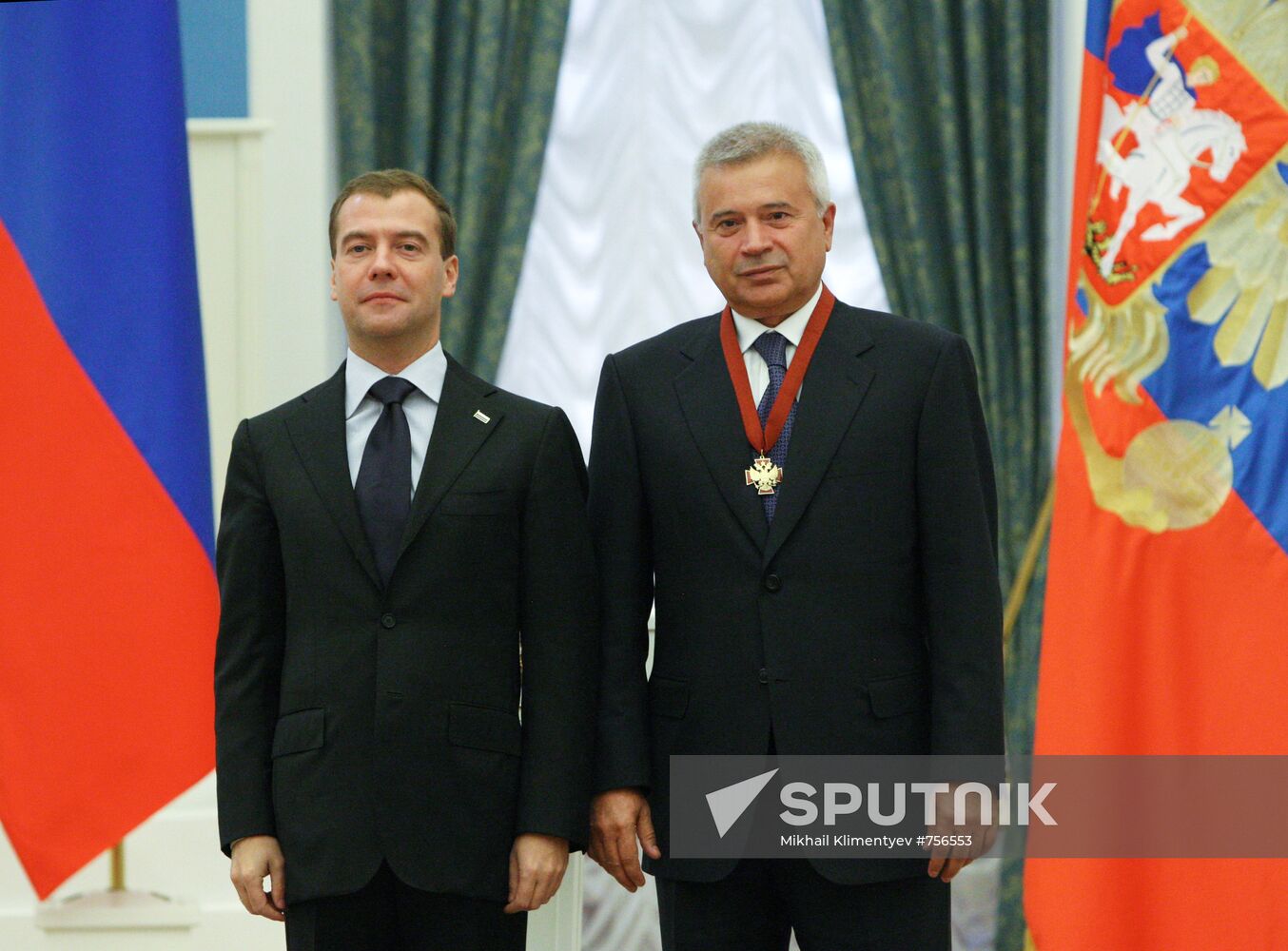 Dmitry Medvedev presents state awards to Russian citizens