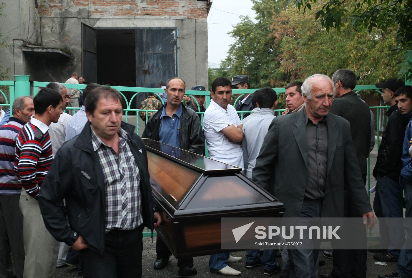 Relatives of victims of Vladikavkaz blast
