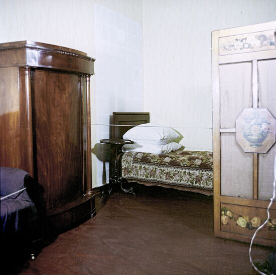 Ivan Sergeyevich Turgenev' bedroom