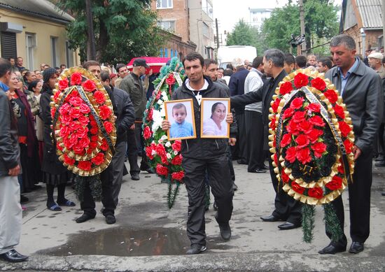 Funeral service for those killed in Vladikavkaz terrorist attack