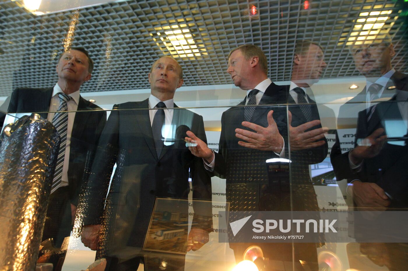 Vladimir Putin visits Rosnano State Corporation office