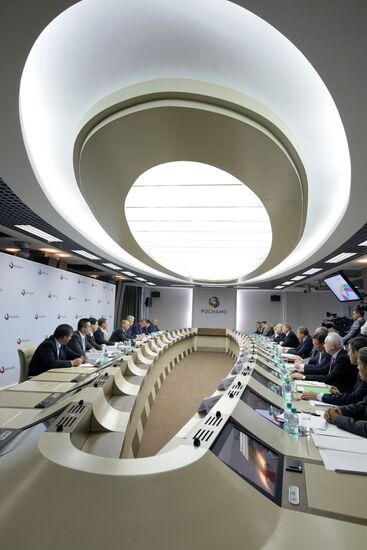 Vladimir Putin conducts meeting at Rosnano office