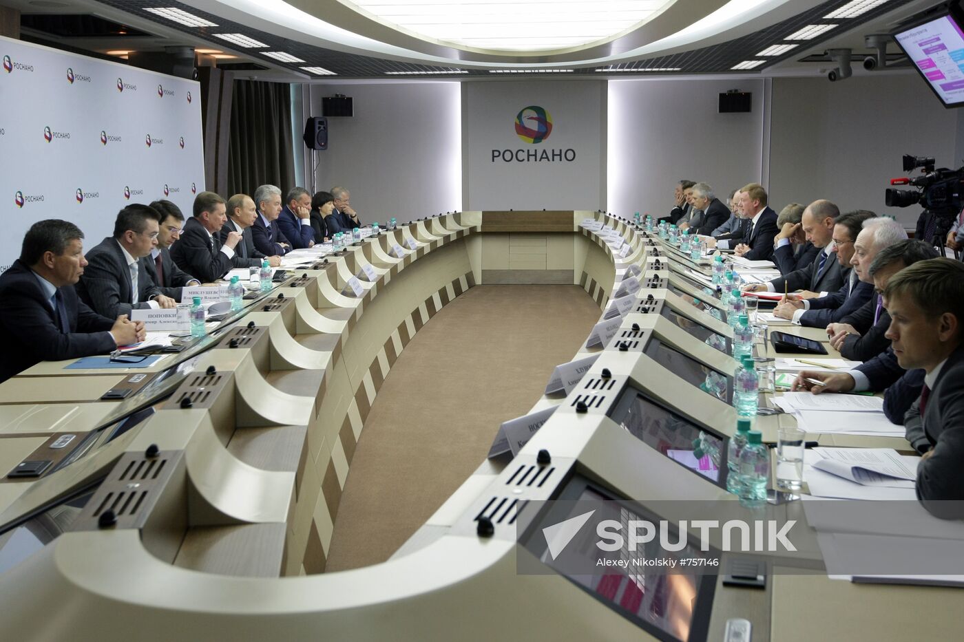Vladimir Putin conducts meeting at Rosnano office
