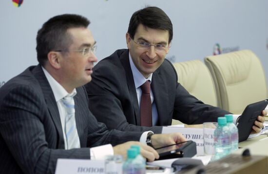 Vladimir Miklushevsky and Igor Shchegolev