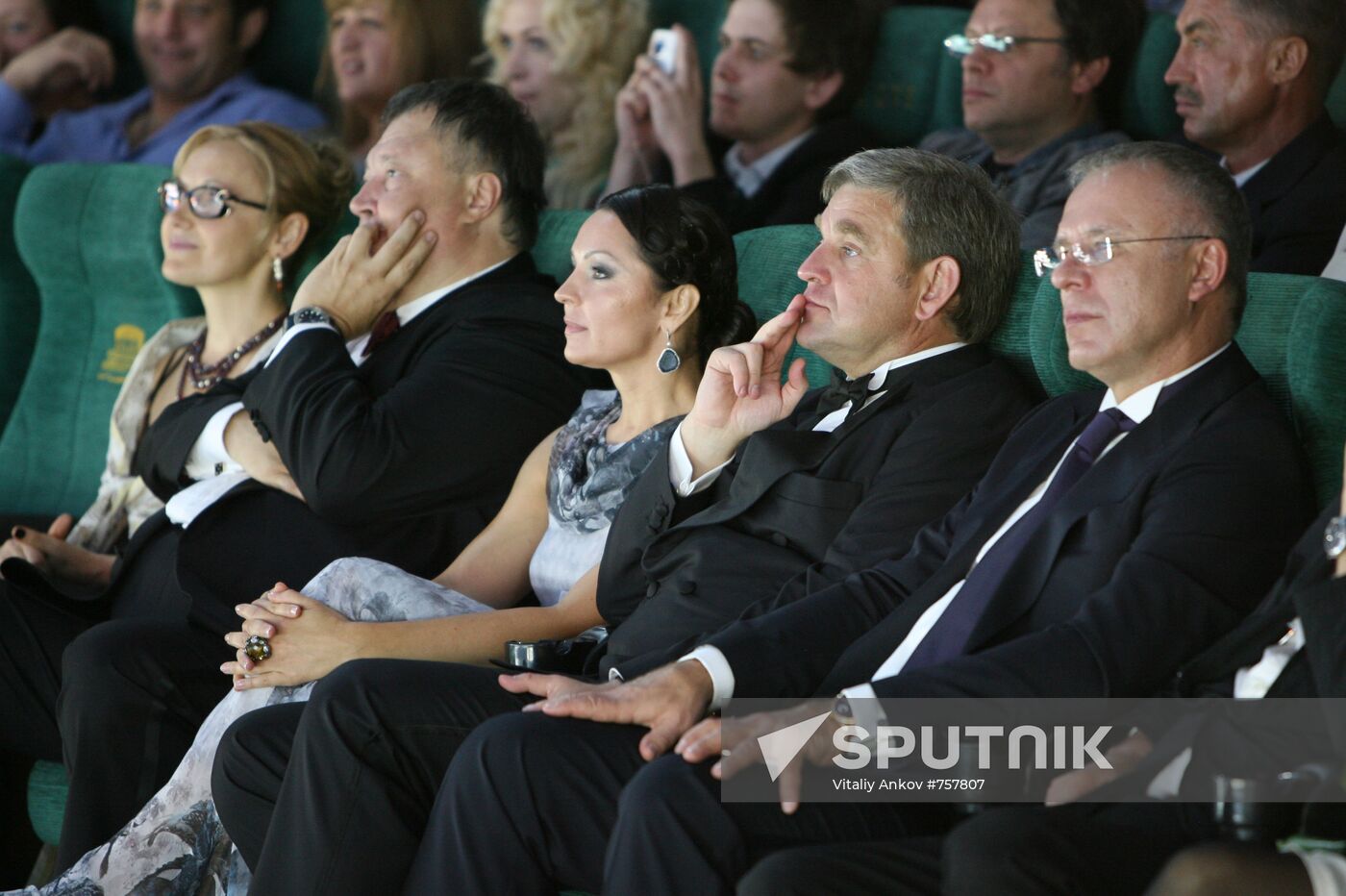 S. Stepanchenko, S. Darkin, L. Belobrova and V. Fetisov
