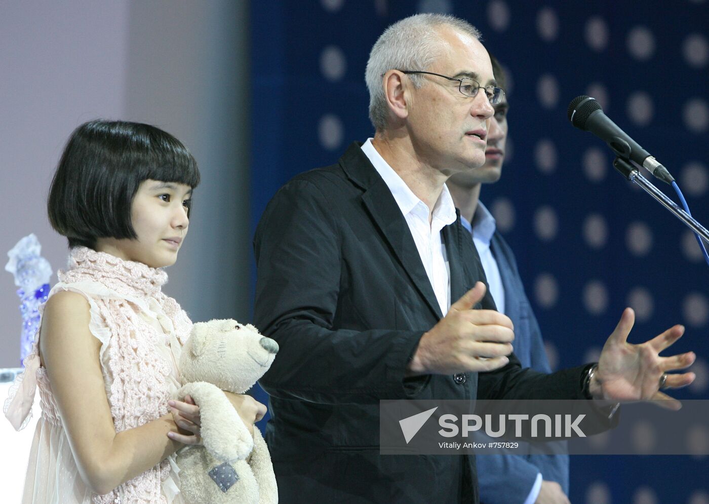 Chika Arakawa and Sergei Bodrov Sr