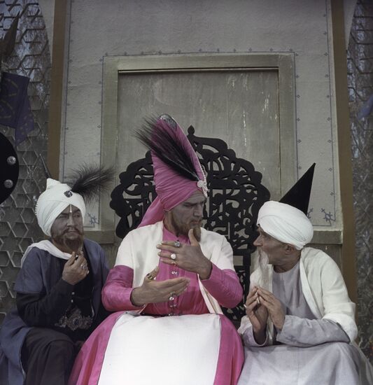 Still from feature film Aladdin's magic lamp