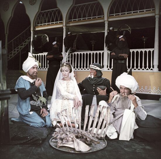 Still from feature film Aladdin's magic lamp