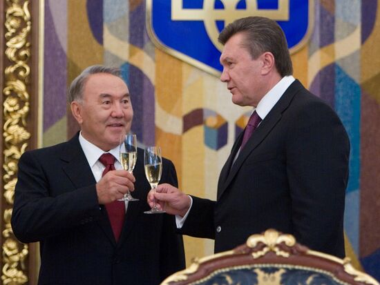 Nursultan Nazarbayev visits Ukraine